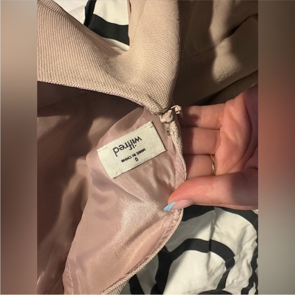 BWOT Aritzia romper - Picture 2 of 2